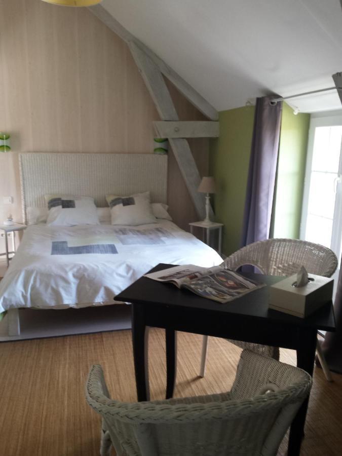Chambres Des Rosiers Sennevieres Zewnętrze zdjęcie