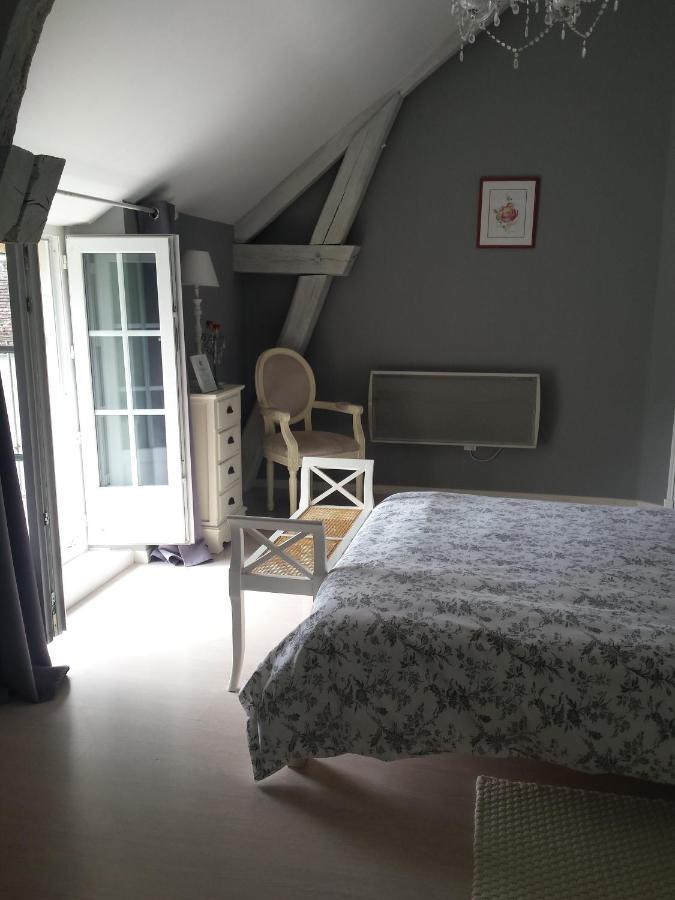 Chambres Des Rosiers Sennevieres Zewnętrze zdjęcie